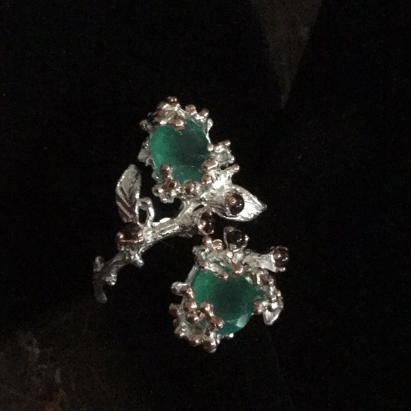 Extraordinary Genuine Adventurine & Garnet Ring - Picture 4 of 8